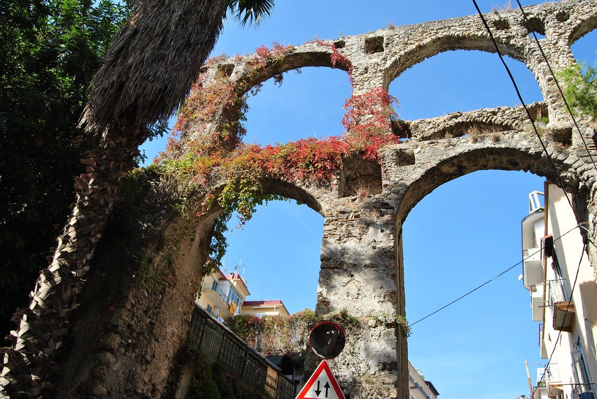 medieval aqueduct (2).jpg